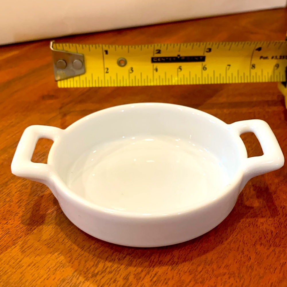 SMO design white mini ramekins with handles RC 0707
